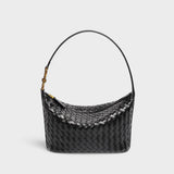 Renáta - Burgundi Stílusú Elegancia